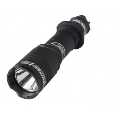 Тактический фонарь Armytek Dobermann Pro XHP35 (белый свет)